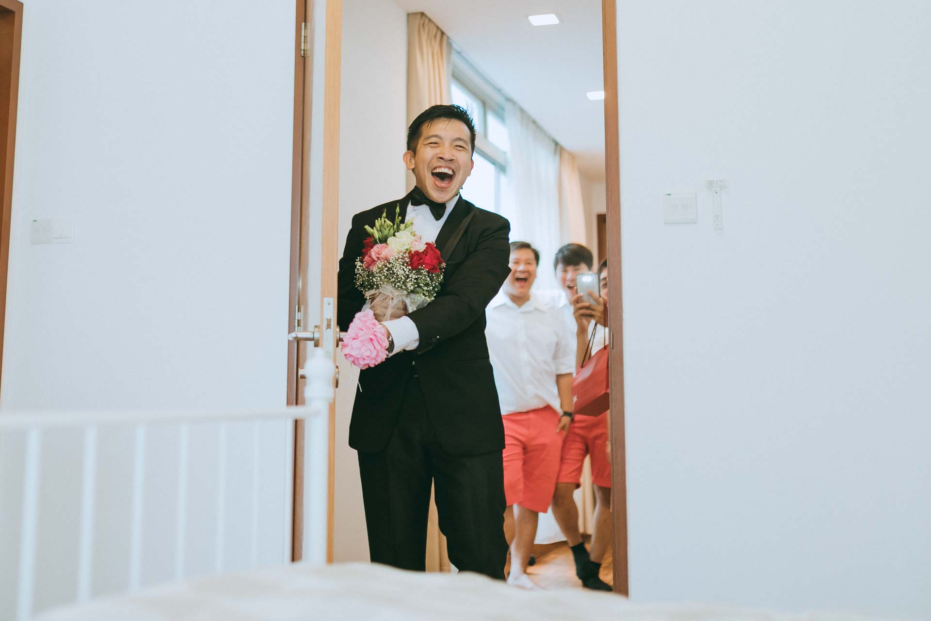 wedding groom photography