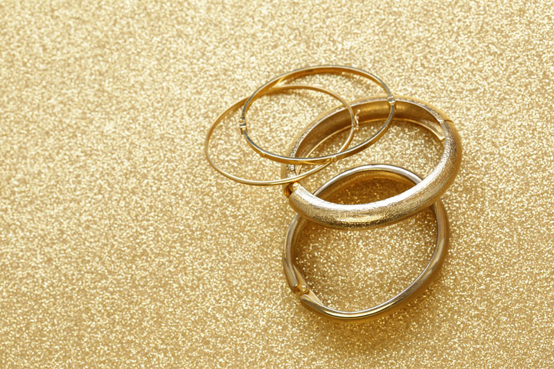 Jewellery for teochew wedding photoshoot