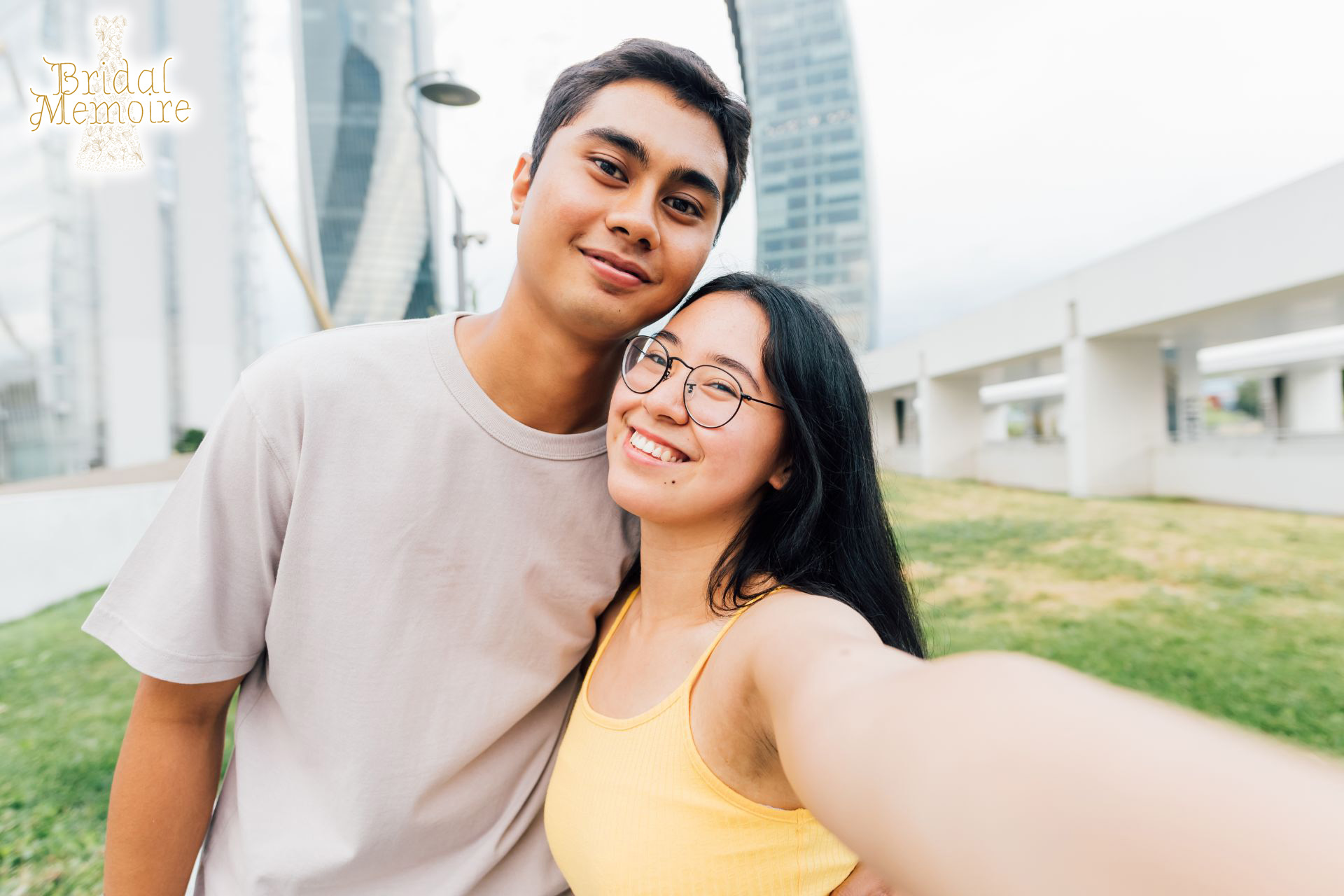 couple loving photoshoot