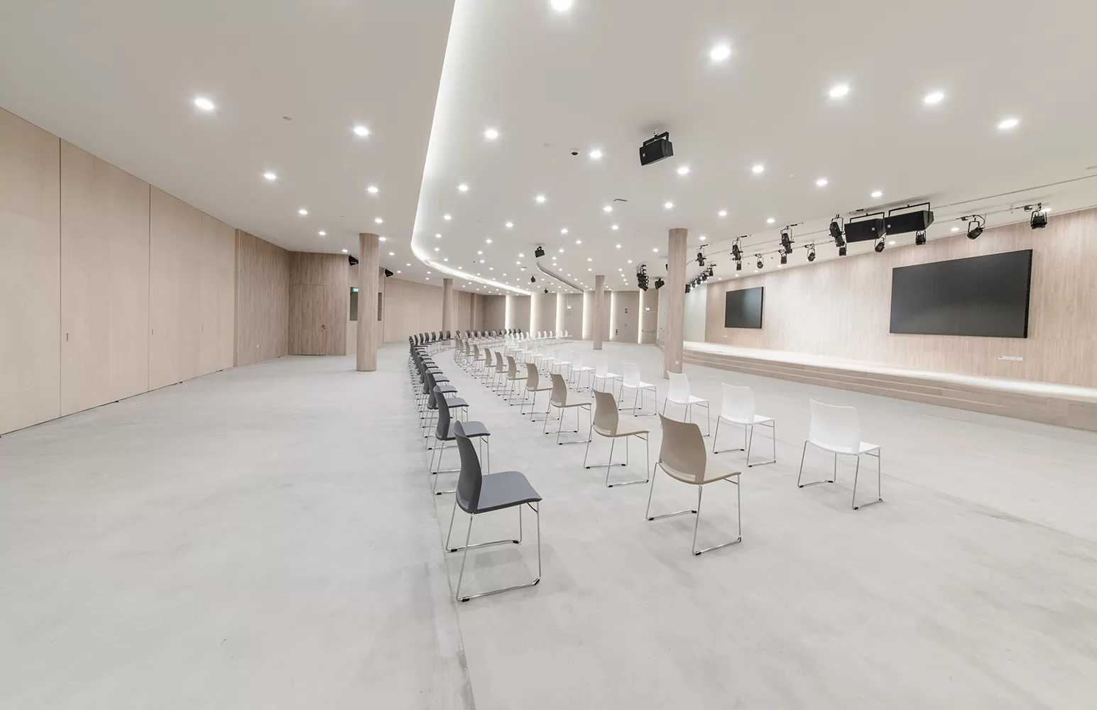 Tzu Chi Humanistic Youth Centre Corporate Photo Shooting