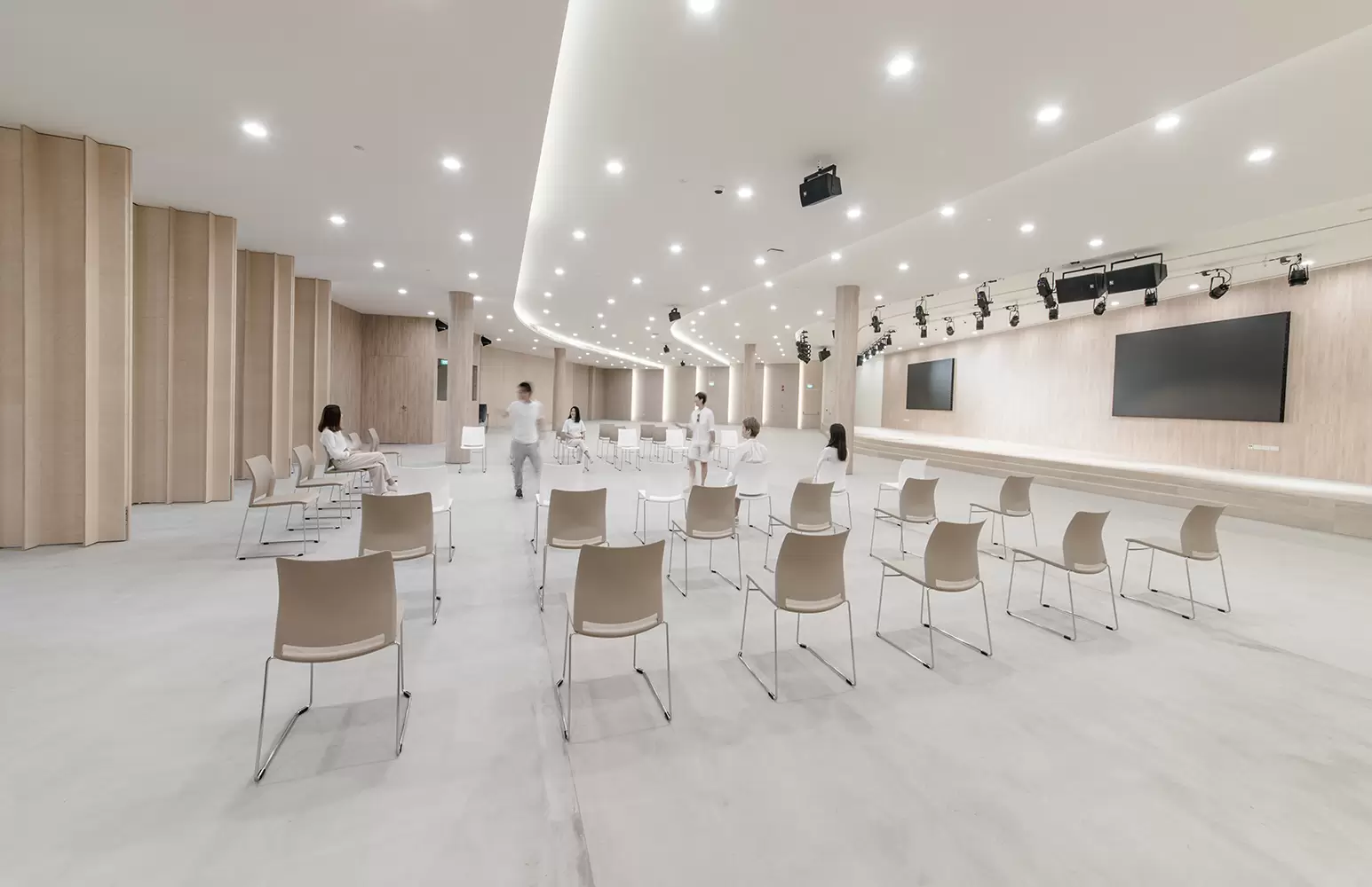 Tzu Chi Humanistic Youth Centre Corporate Photo Shooting